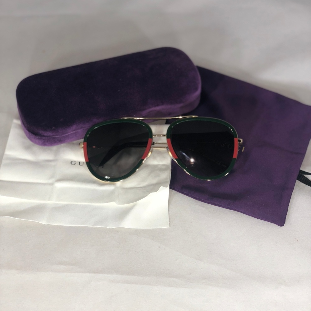 NWOT Red/Green GUCCI Bee Aviators Sunglasses